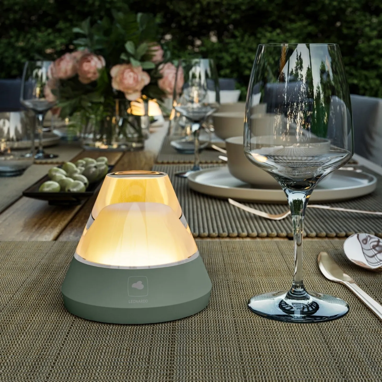 Akku-Tischleuchte SALERNO 10 cm olivgrün