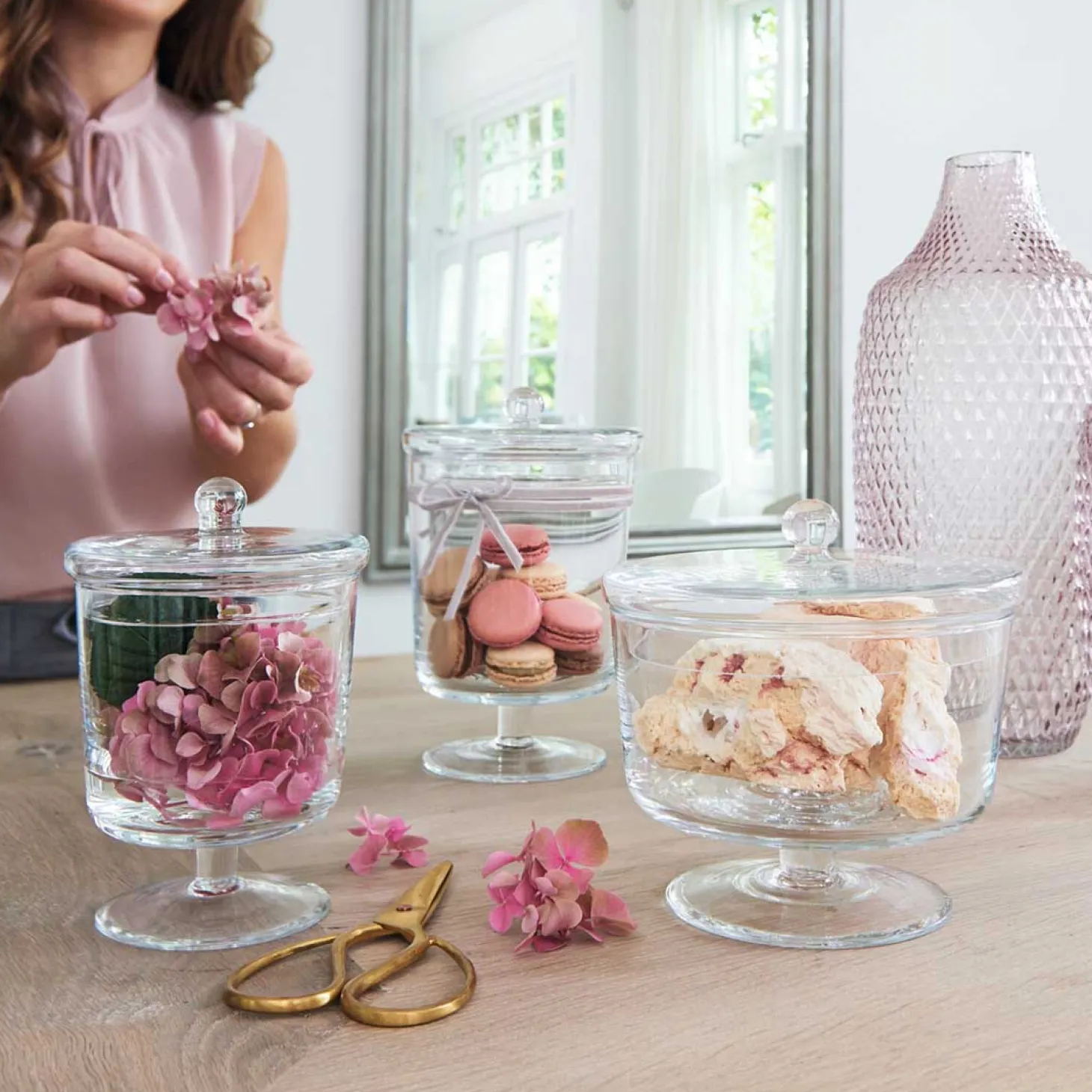 Dose auf Fuß POESIA 19 cm