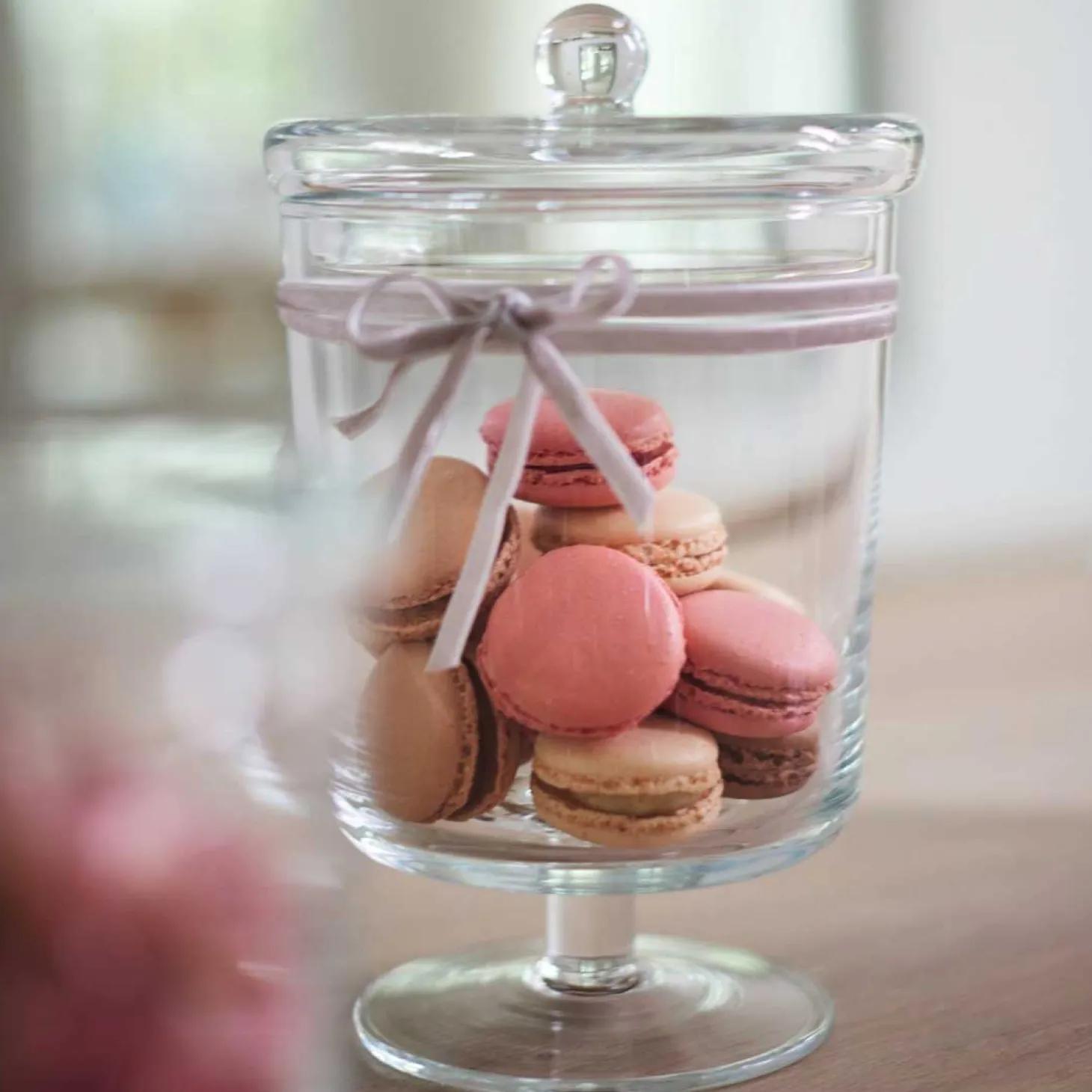 Dose auf Fuß POESIA 24 cm