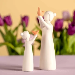 Mädchen mit Vogel LUMINOSA 13 cm