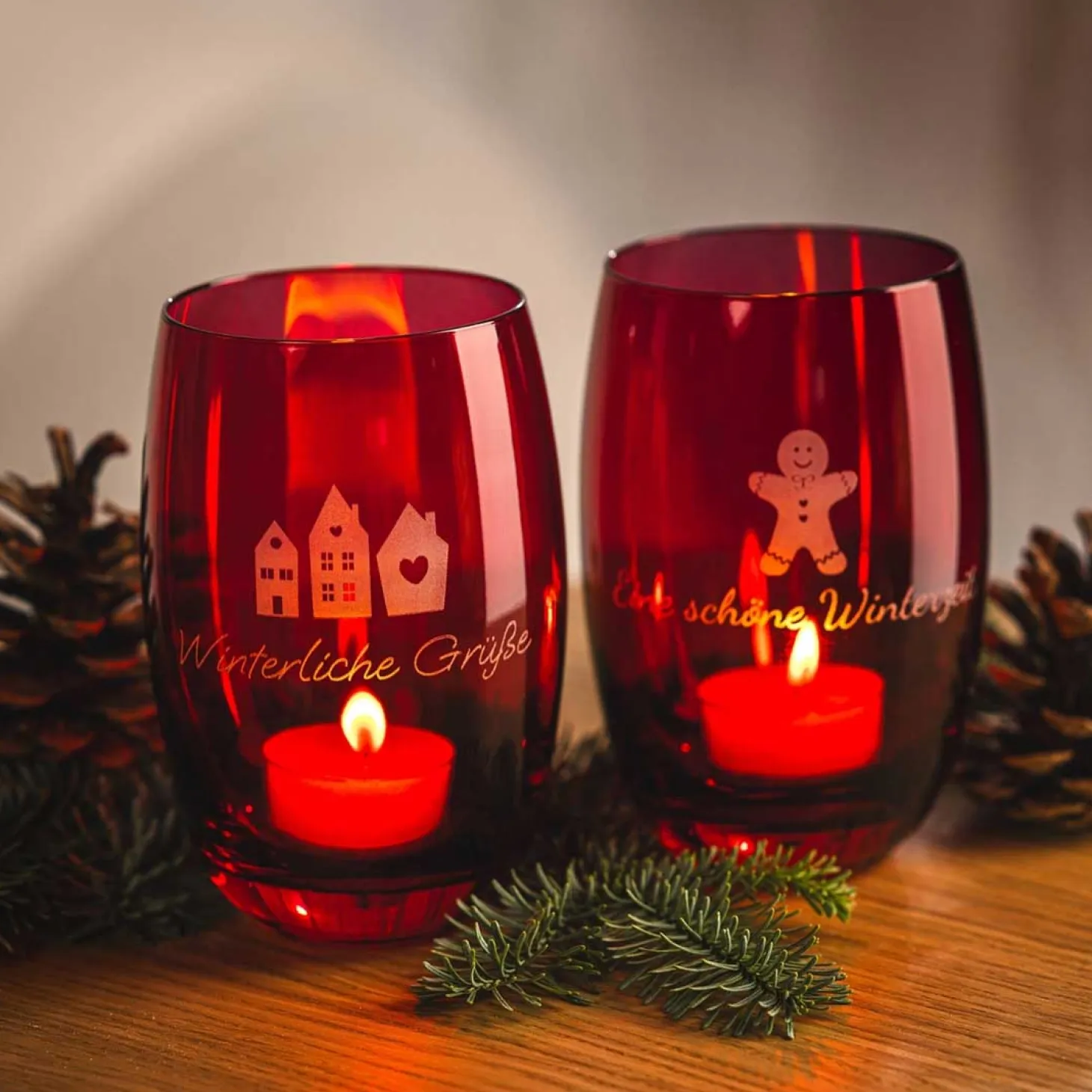 Tischlicht CHEERS 12,5 cm rot mit persönlicher Gravur